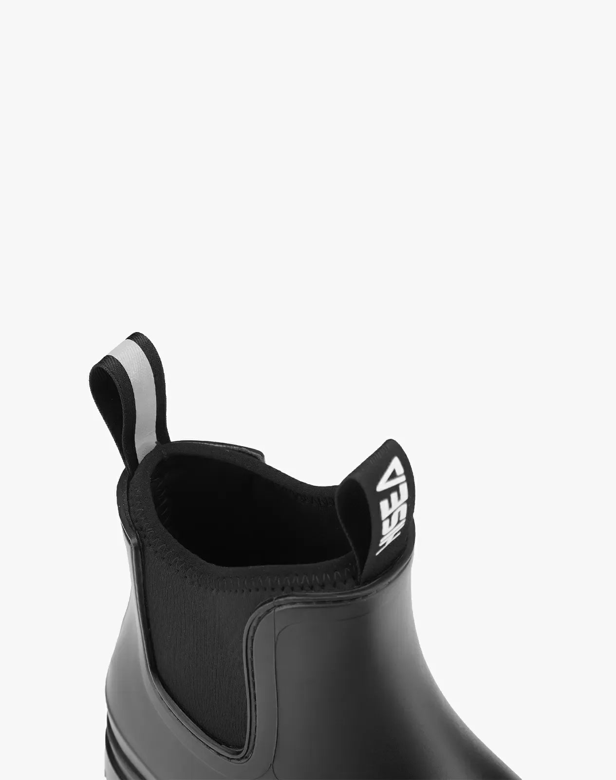 Aura LUXE Chelsea rain boot